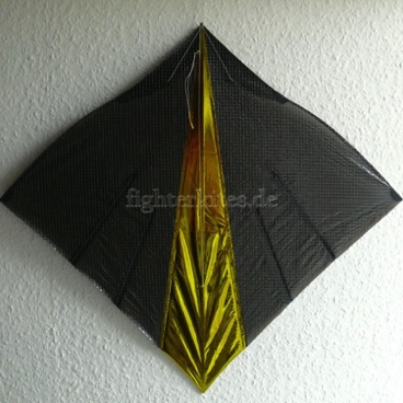 skin: applique
skin material: Orcon/Mylar
bow: Carbon 1,5 mm
spine: laminated bamboo
total weight: 13,3 g